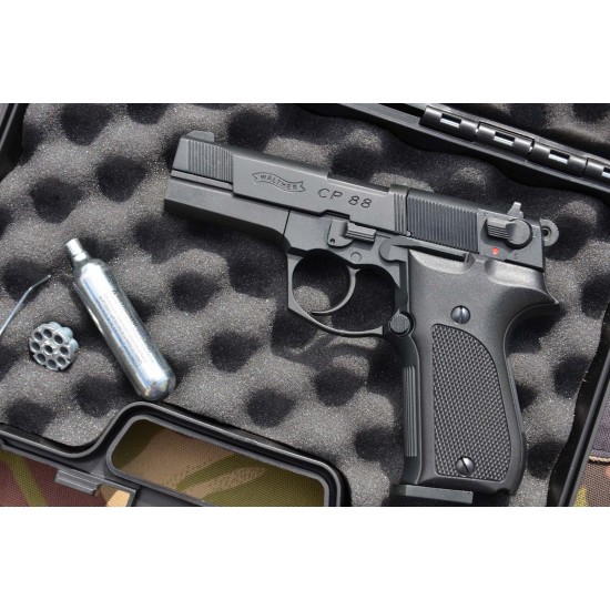 Въздушен пистолет Walther CP88 с СО2, cal. 4,5 mm /black/