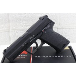 Airsoft пистолет Heckler & Koch P8, с CO2  