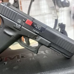 Газов пистолет Glock 17 Gen5 . 9mm PAK Umarex